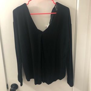 Leith long sleeve blouse size medium